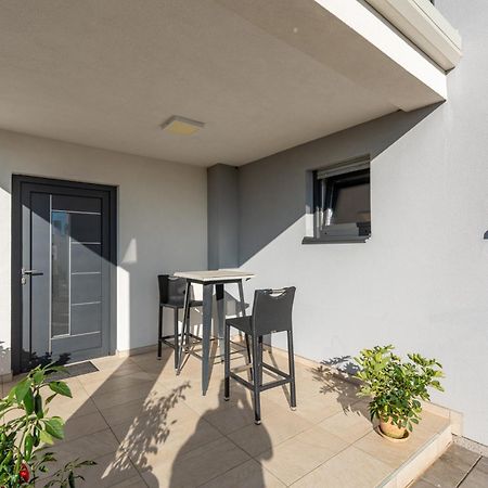 Apartment Lunne Novigrad  Luaran gambar