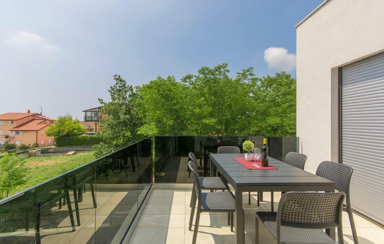 Apartment Lunne Novigrad  Luaran gambar