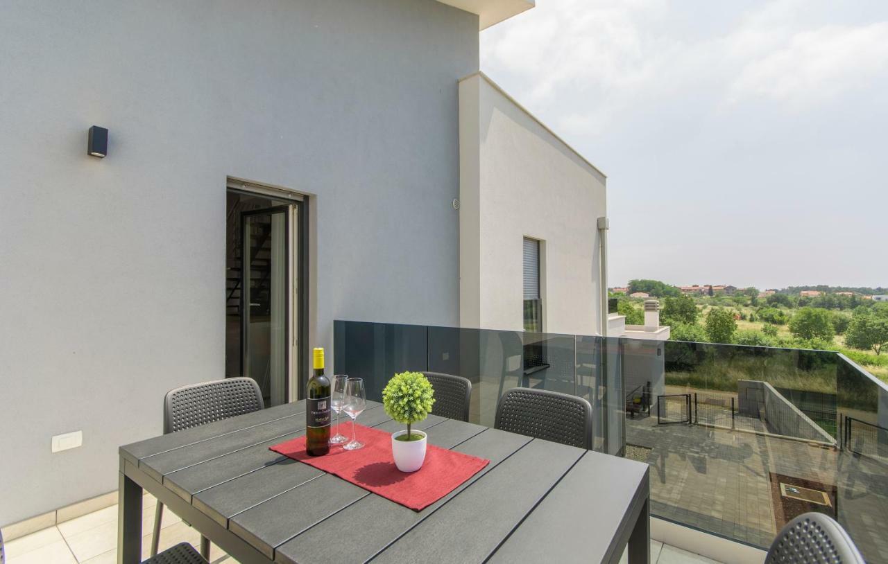 Apartment Lunne Novigrad  Luaran gambar