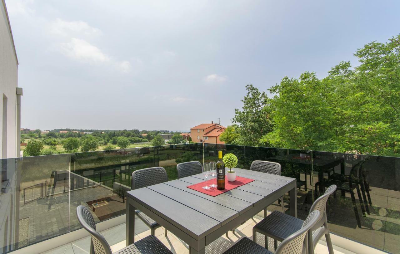 Apartment Lunne Novigrad  Luaran gambar